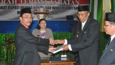 Akim Serahkan Tongkat Kepemimpinan Sintang Kepada Jarot-Askiman