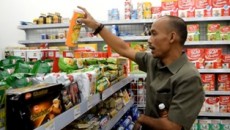 Komisi A DPRD Sintang Sidak Indomaret (9)