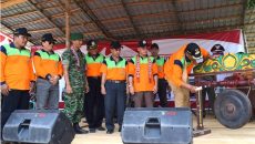 3 BUPATI SINTANG PUKUL GONG TANDA DIMULAI KEGIATAN BBGRM